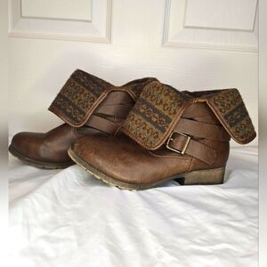 SO Womens 7 Brown Ankle Boots - Boho Cottagecore Rustic style, Knit cuff, Buckle